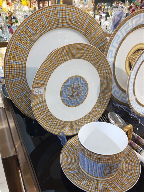 Designer Luxury Tableware Sets, Cups & Plates.